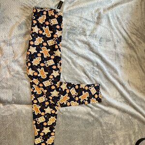 Holiday Christmas leggings size extra plus gingerbread man buttery soft